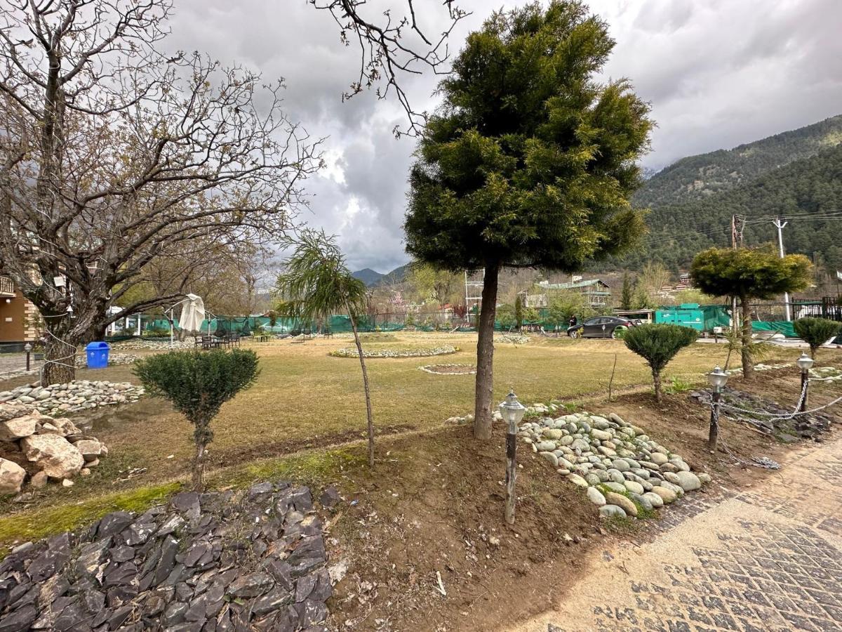 Lider View Resort Pahalgam Bagian luar foto