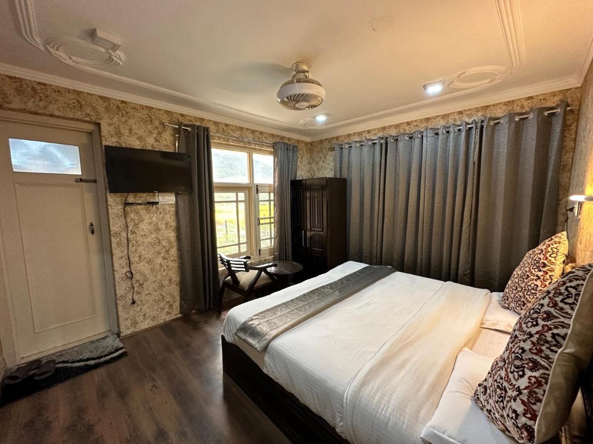 Lider View Resort Pahalgam Bagian luar foto