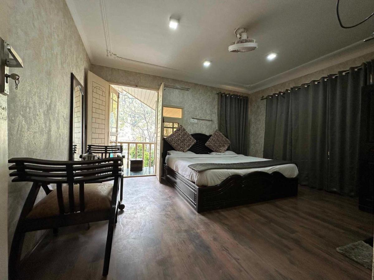 Lider View Resort Pahalgam Bagian luar foto